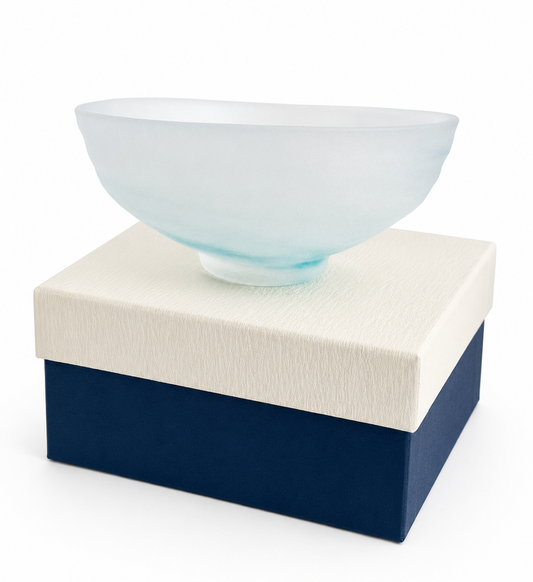 Aiai Glass Matcha Bowl – Ao Uzugumo (Blue Swirling Cloud)