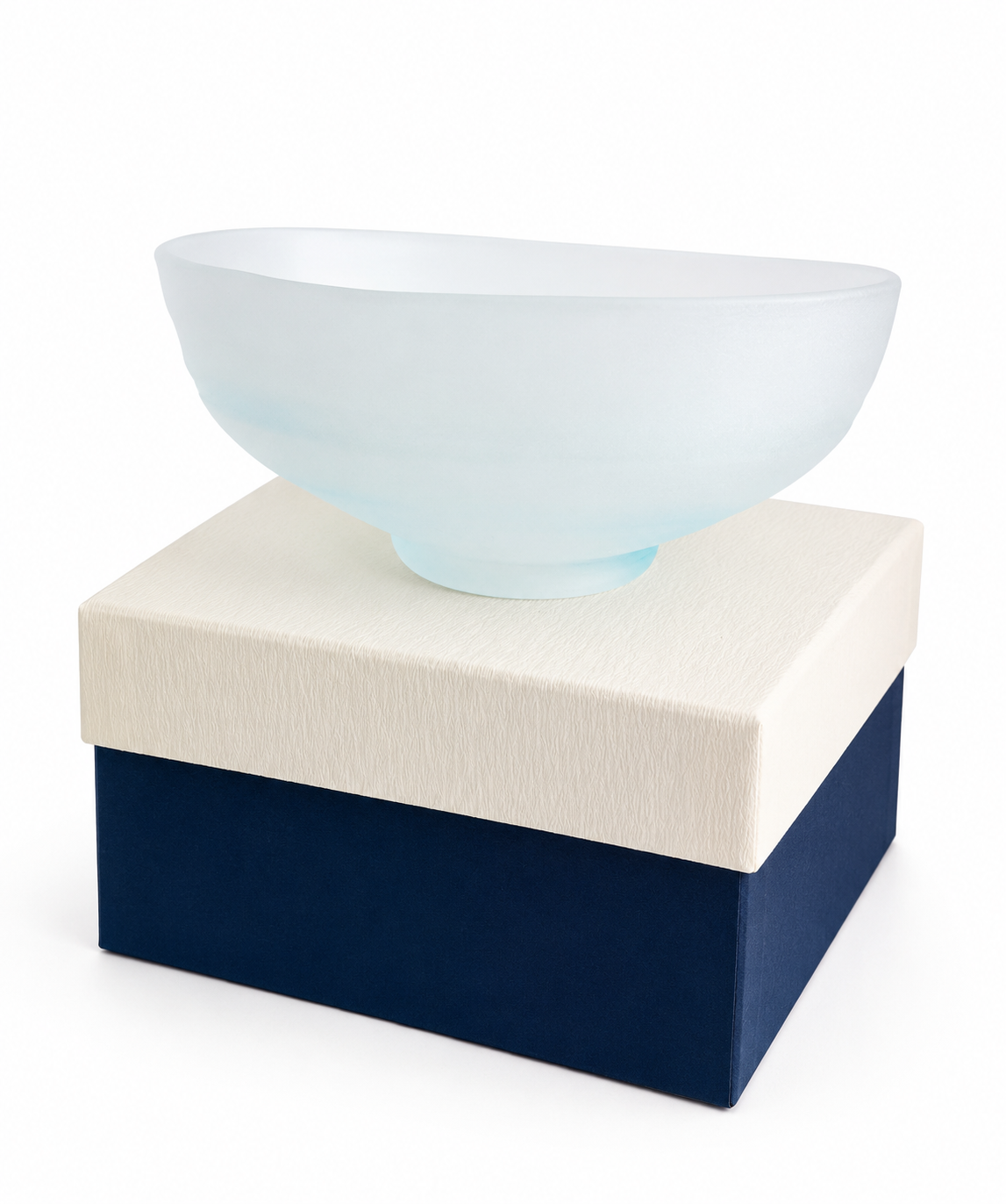 Aiai Glass Matcha Bowl – Ao Uzugumo (Blue Swirling Cloud)